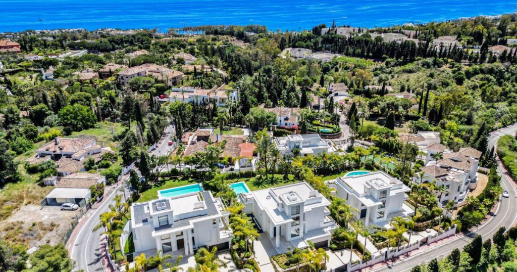 Golden Mile Neighborhoods and Gated Communities