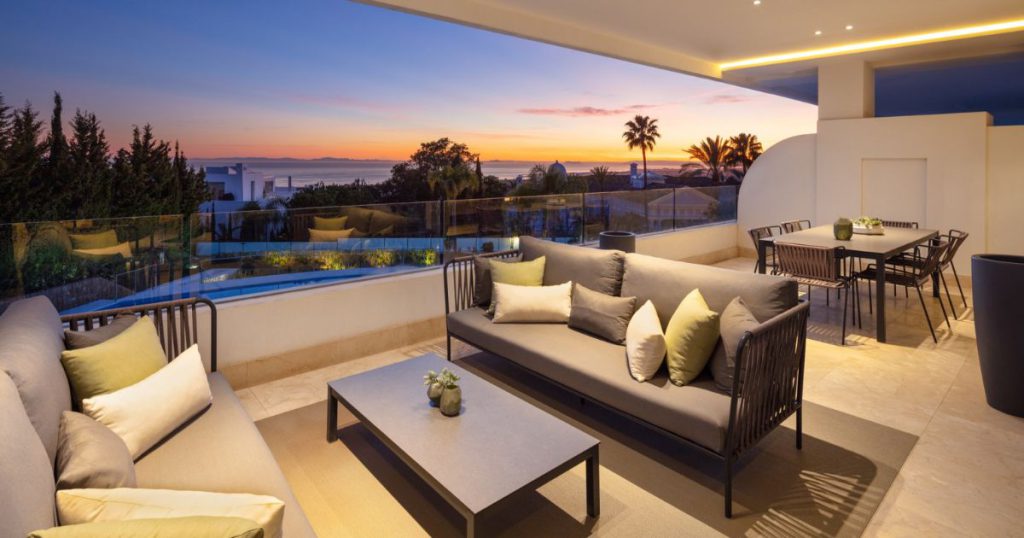 Types of penthouses for sale in Benahavís