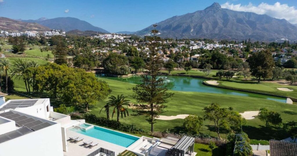 buying a Golf Villa in Marbella
